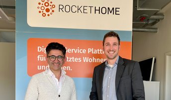 [Translate to Polnisch:] Rockethome Geschäftsführer Yüksel Sirmasac und WILKA Geschäftsführer Robert Schlieper