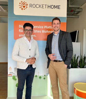 [Translate to Polnisch:] Rockethome Geschäftsführer Yüksel Sirmasac und WILKA Geschäftsführer Robert Schlieper